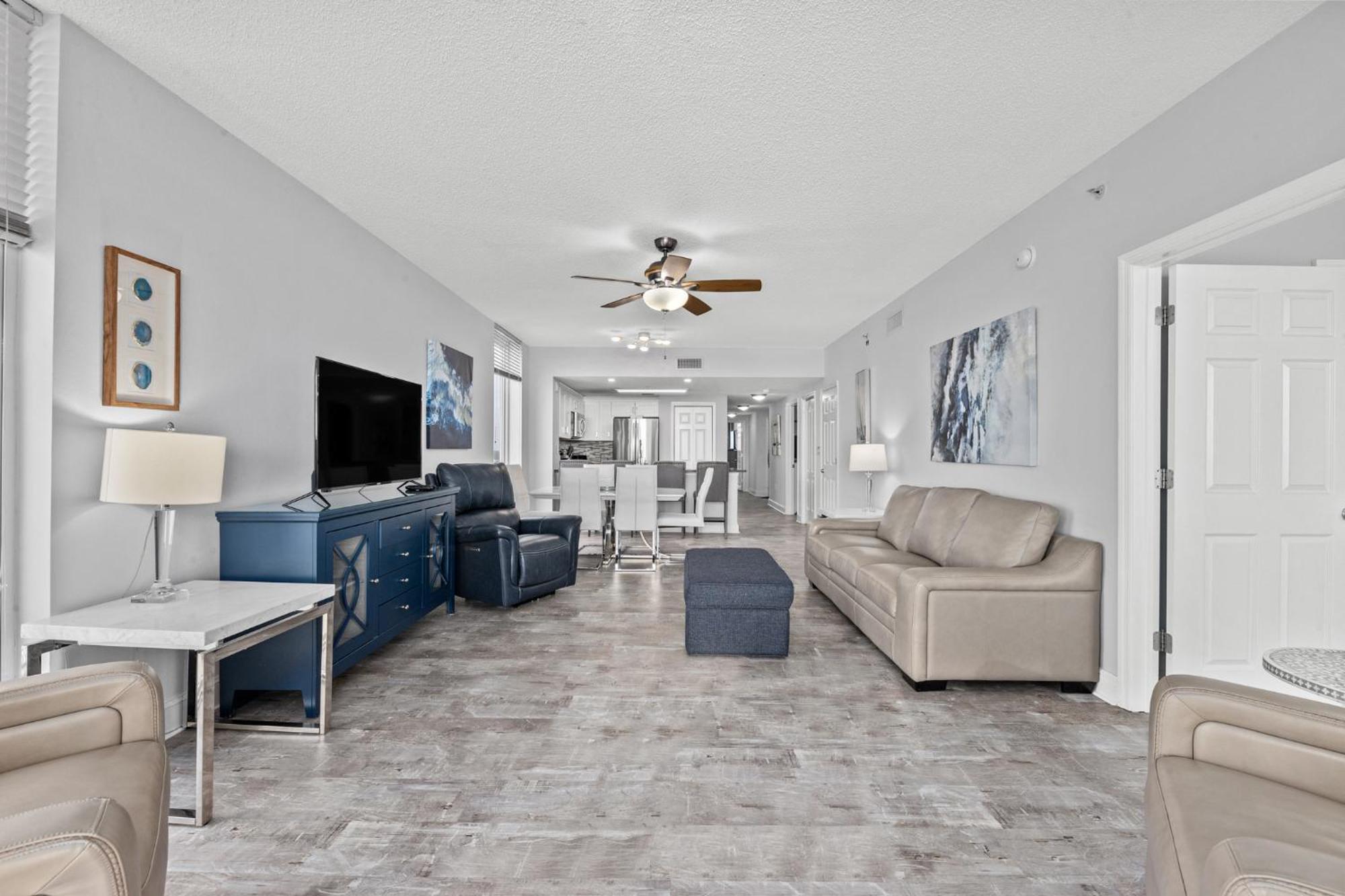 Official Majestic Beach Resort - Over 60 Units - All Ocean Front, Panama City Beach, Fl Room photo