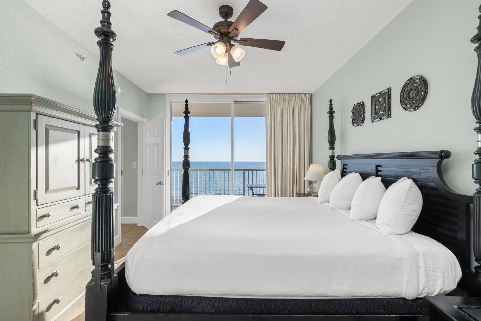 Official Majestic Beach Resort - Over 60 Units - All Ocean Front, Panama City Beach, Fl Exterior photo